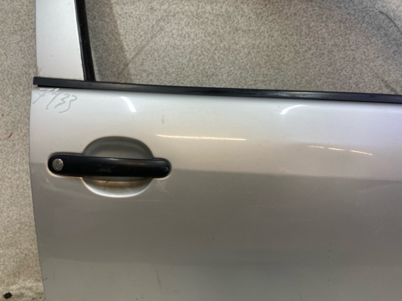 Дверь передняя правая FABIA 2006 6Y