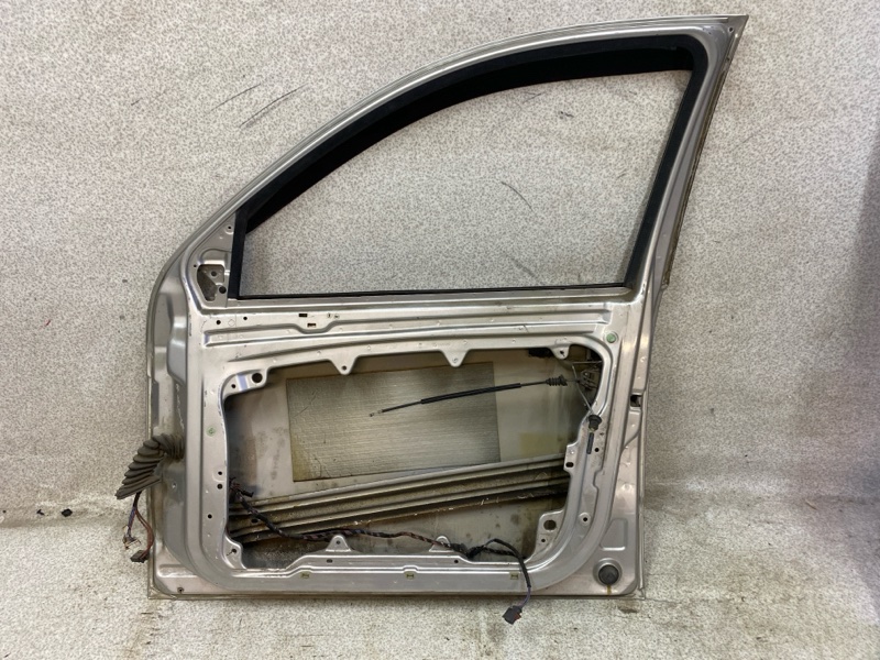 Дверь передняя правая FABIA 2006 6Y