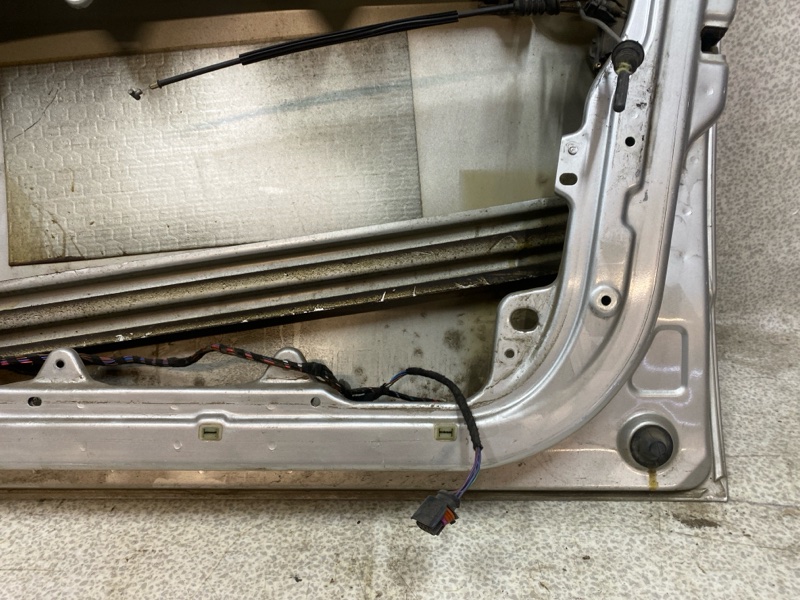 Дверь передняя правая FABIA 2006 6Y