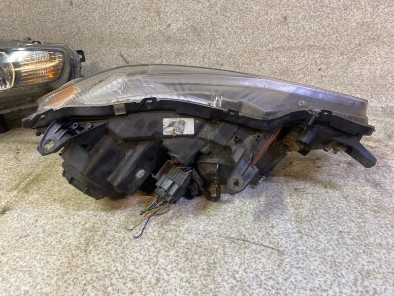 Фара Lancer 10 2007