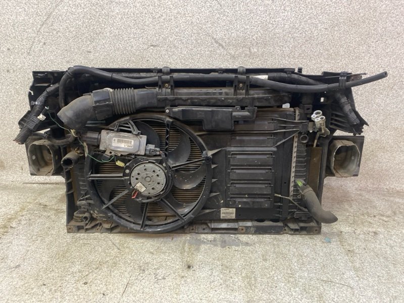 Панель радиаторов в сборе 3 2010 BL