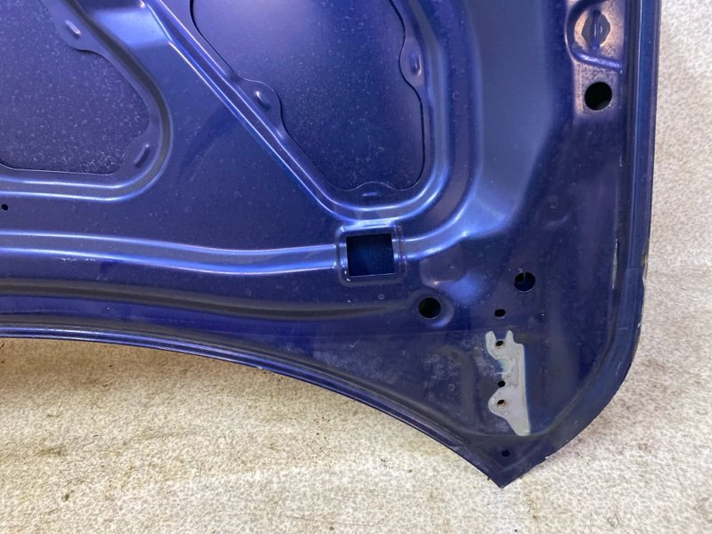 Капот 3 2010 BL Капот 3 2010 BL