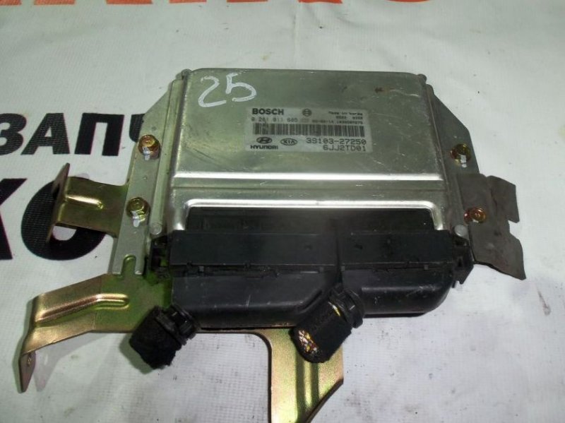 Блок управления ДВС Hyundai Tucson JM 39103-27250 контрактная