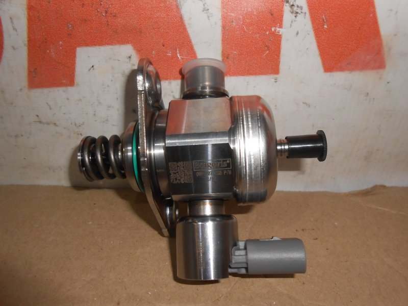 Насос топливный Audi A5 8F7 CAWB