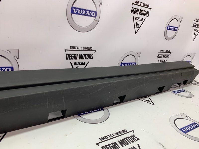 Накладка порога правая Kuga