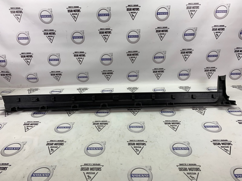 Накладка порога правая Kuga