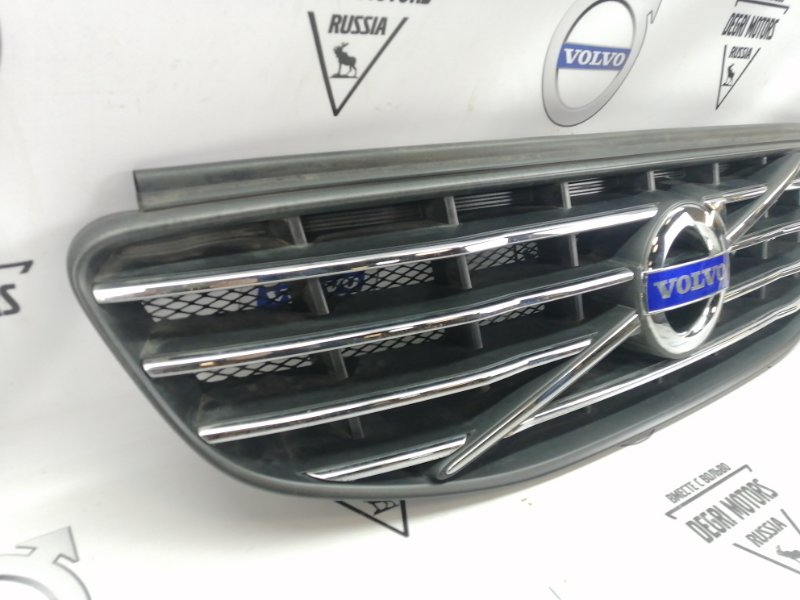 Решетка радиатора Volvo XC60 2015 D5254T17 31333832 купить контрактная ...