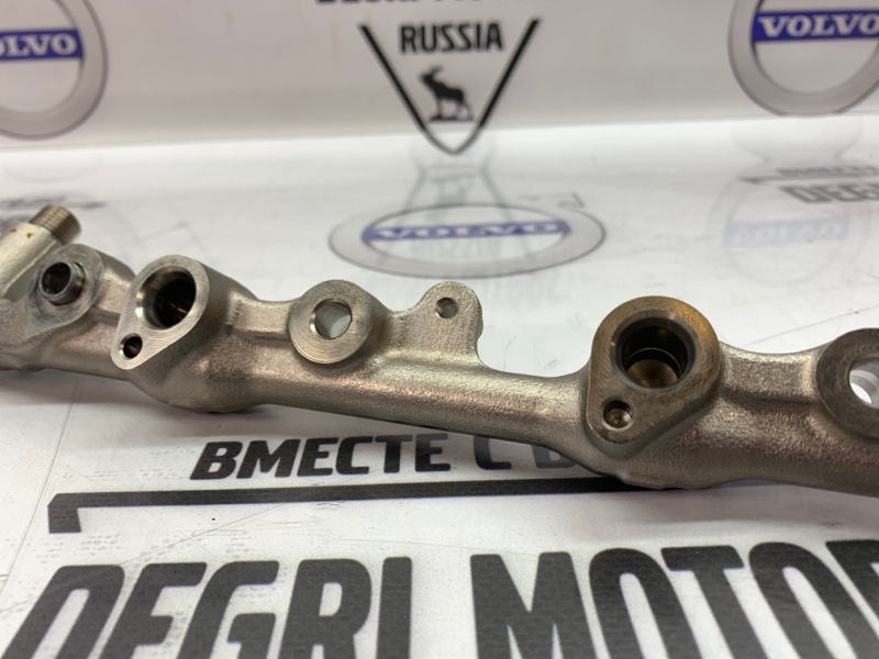 Топливная рампа правая RX450H 2018 GYL25 2GRFXS Топливная рампа правая RX450H 2018 GYL25 2GRFXS