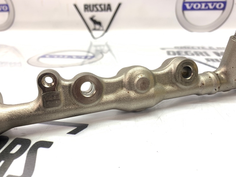 Топливная рампа правая RX450H 2018 GYL25 2GRFXS Топливная рампа правая RX450H 2018 GYL25 2GRFXS
