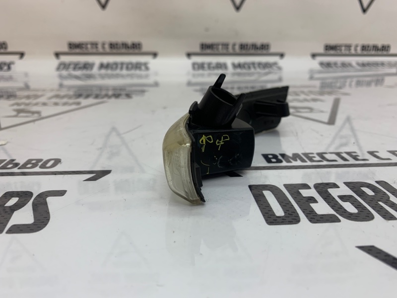 Поворотник в зеркале левый Focus 2009