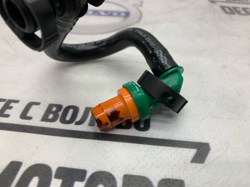 Вакуумная трубка Explorer 2012 2.0L EcoBoost (240PS) Вакуумная трубка Explorer 2012 2.0L EcoBoost (240PS)