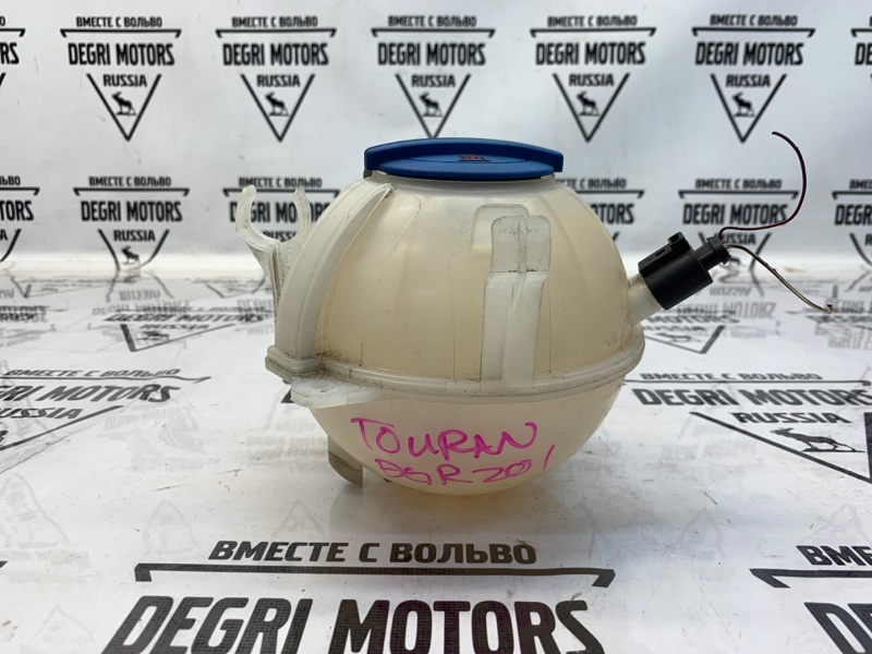 Бачок расширительный Volkswagen Touran 2013 CAVC 1K0121407A контрактная