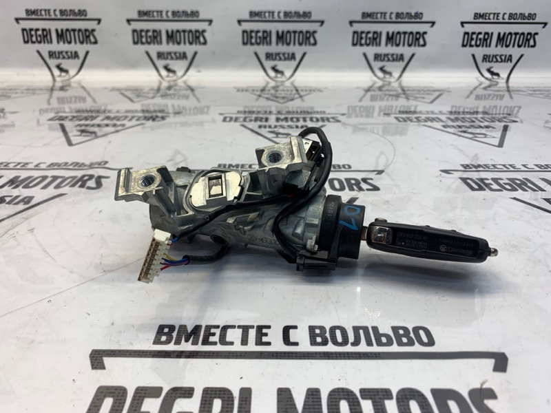 Замок зажигания Volkswagen Touran 2013 CAVC 1K0905851B контрактная