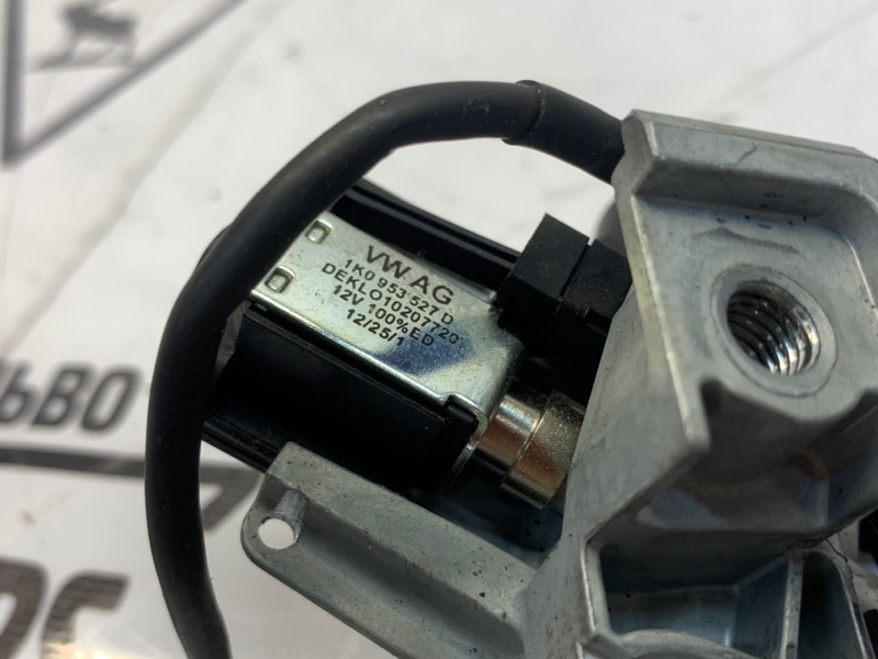 Замок зажигания Touran 2013 CAVC
