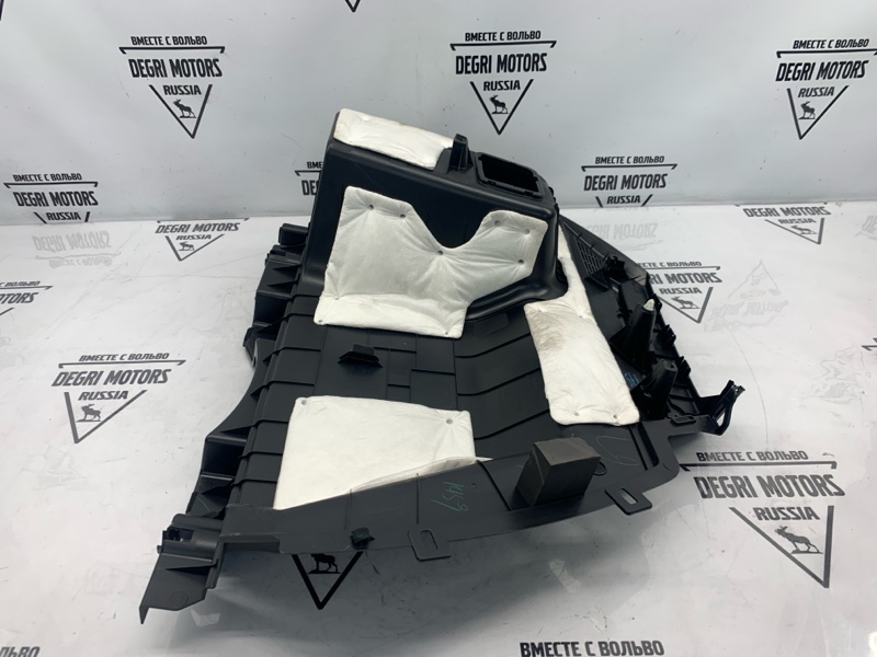 Обшивка багажника задняя правая Coolray 2023