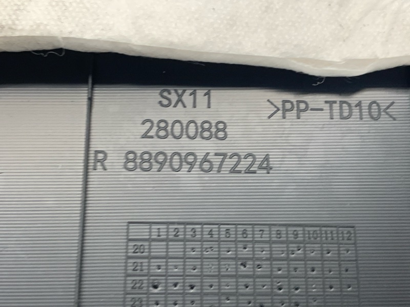 Обшивка багажника задняя правая Coolray 2023