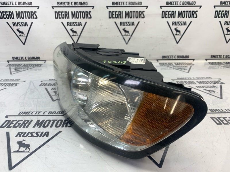 Фара ксеноновая передняя левая V50 2010 B4204S3