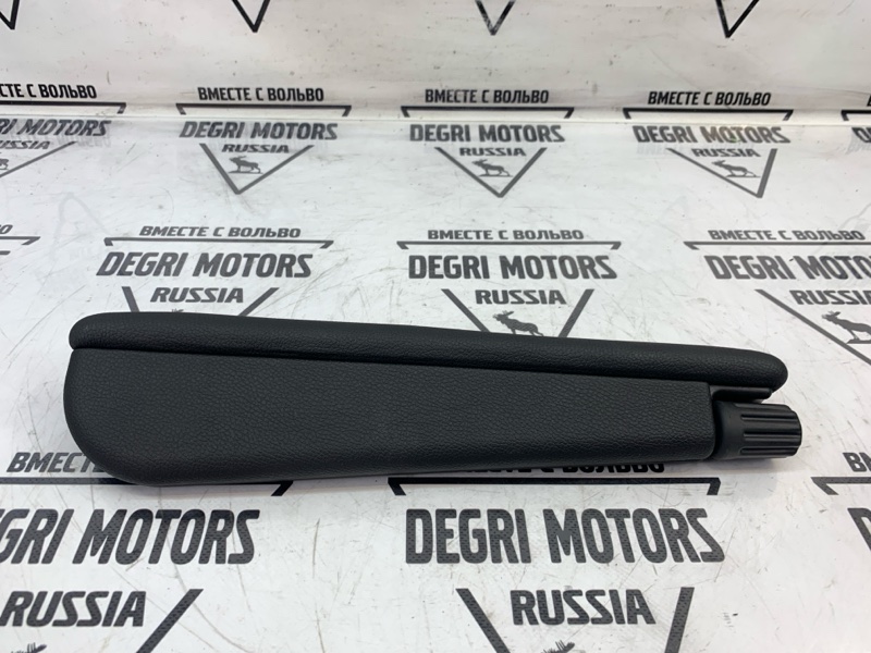 Подлокотник передний левый Range Rover 2005 L322 M62 B44 4.4 V8