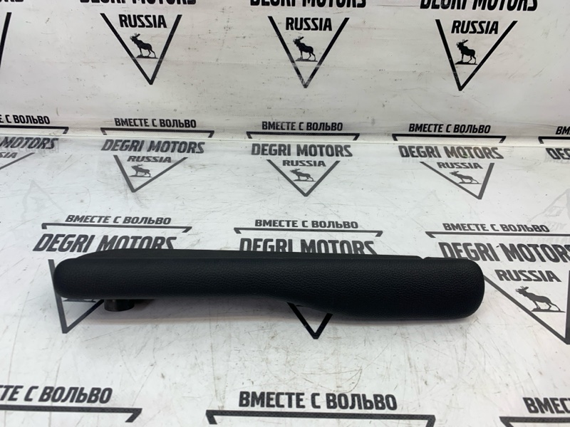 Подлокотник передний правый Range Rover 2005 L322 M62 B44 4.4 V8