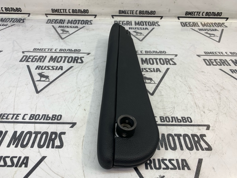Подлокотник передний правый Range Rover 2005 L322 M62 B44 4.4 V8