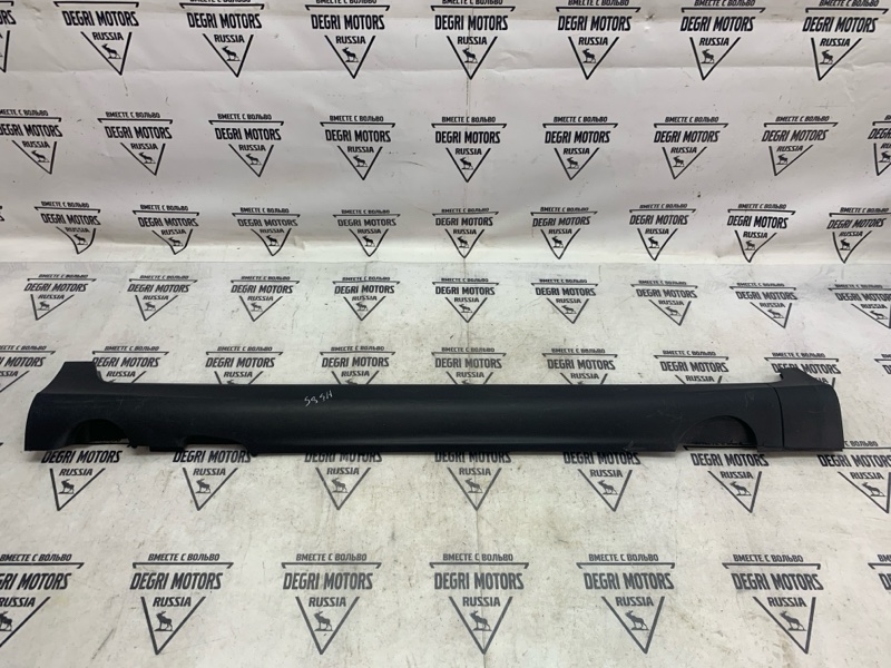 Накладка порога правая Volvo XC60 D5244T14 Накладка порога правая Volvo XC60 D5244T14