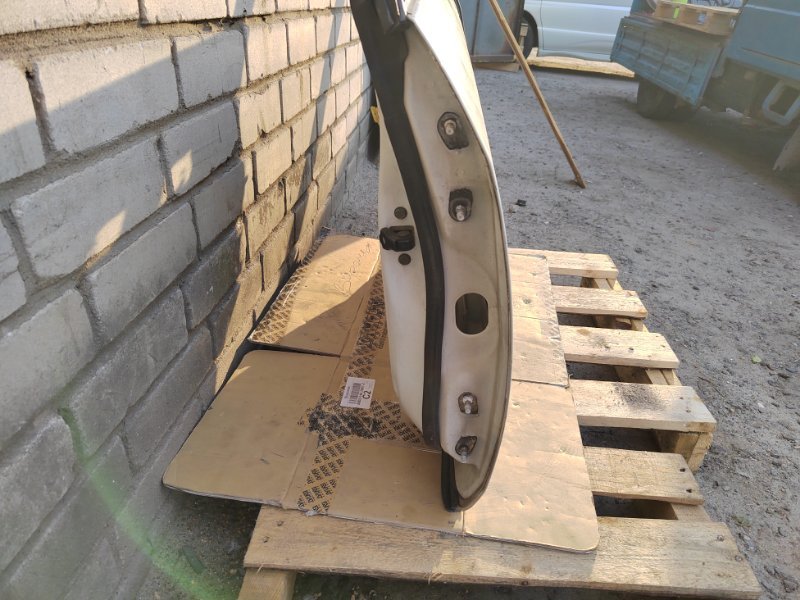 Дверь передняя левая Nissan Primera WTP12