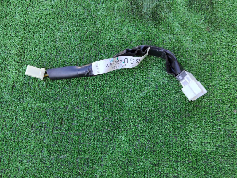 Проводка двери Mitsubishi Airtrek 2004 CU4W MR952052 контрактная