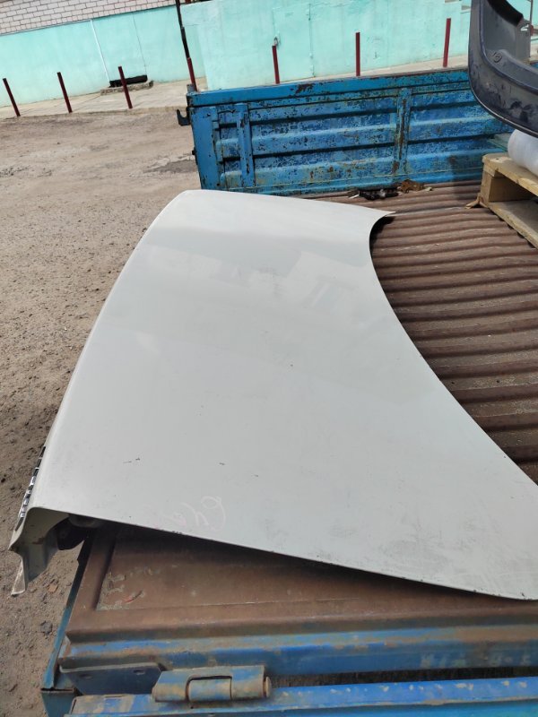 Крышка багажника MarkII 2001 GX100 1G-FE Крышка багажника MarkII 2001 GX100 1G-FE