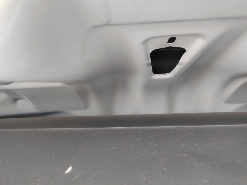 Крышка багажника MarkII 2001 GX100 1G-FE Крышка багажника MarkII 2001 GX100 1G-FE