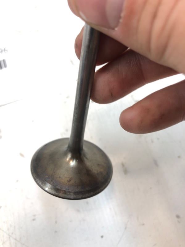 Клапан впускной Skoda Octavia 1Z3 BSF