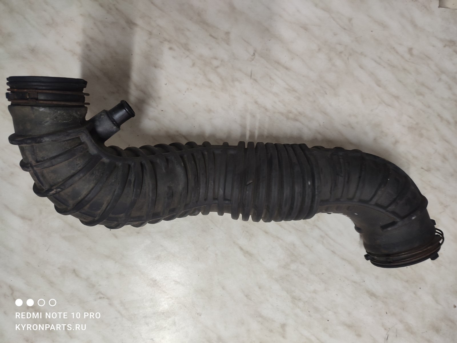 Патрубок воздушного фильтра Hyundai IX35 2010 LM D4HA 281382S000 Б/У