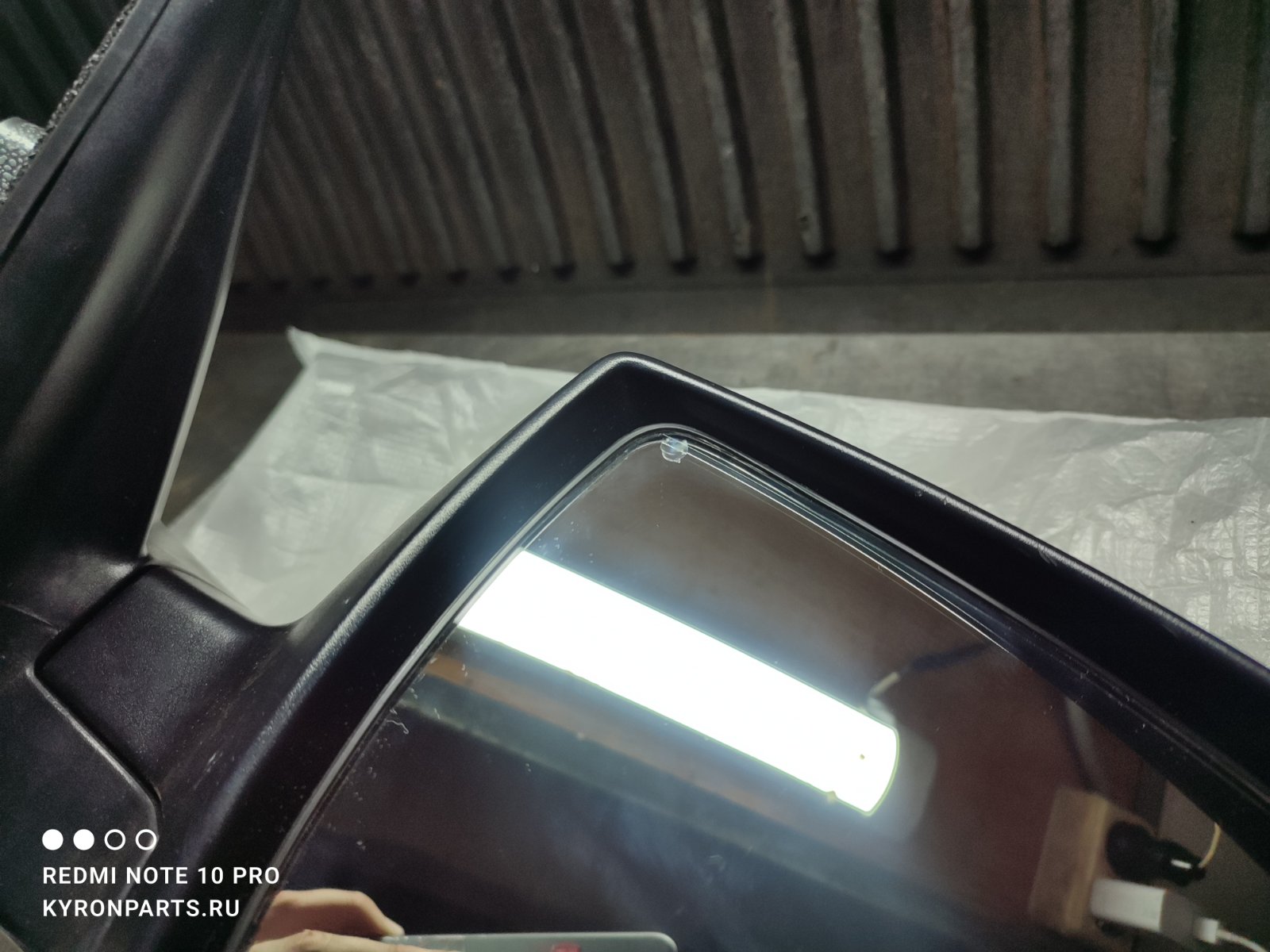 Зеркало правое KIA Sorento XM