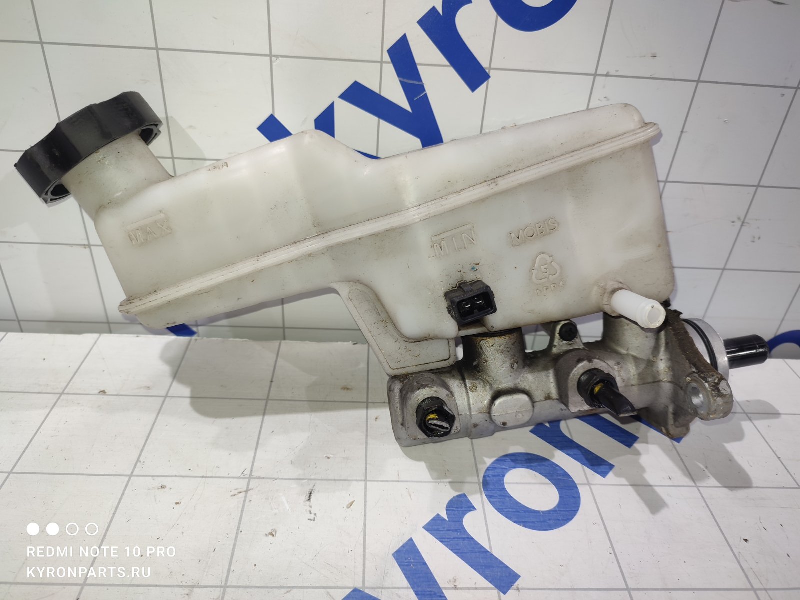 Главный тормозной цилиндр Hyundai IX35 2014 LM U2/D4FD 585102S920 Б/У