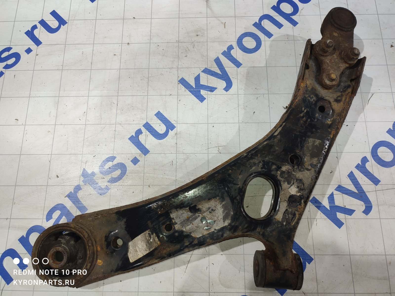 Запчасть рычаг подвески передний правый Hyundai IX35 2012 LM U2/D4FD 545012Y002 Б/У Рычаг подвески передний правый Hyundai IX35 2012 LM U2/D4FD 545012Y002 Б/У
