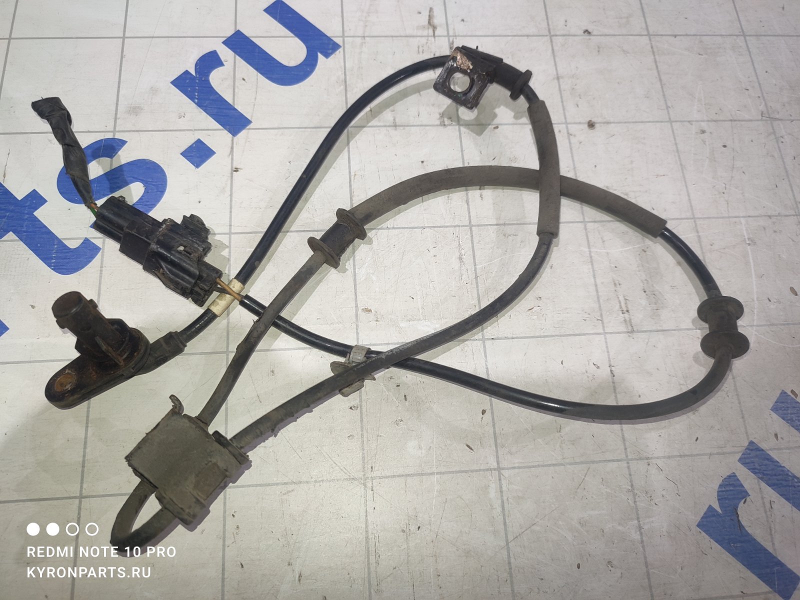 Запчасть датчик abs передний левый Hyundai IX35 2012 LM U2/D4FD 956702S300 Б/У Датчик abs передний левый Hyundai IX35 2012 LM U2/D4FD 956702S300 Б/У