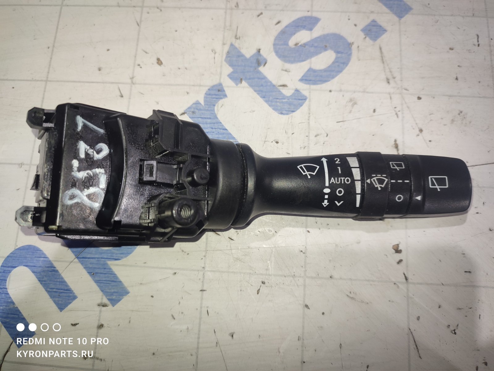 Переключатель дворников Hyundai IX35 2012 LM U2/D4FD 934202Y660 Б/У