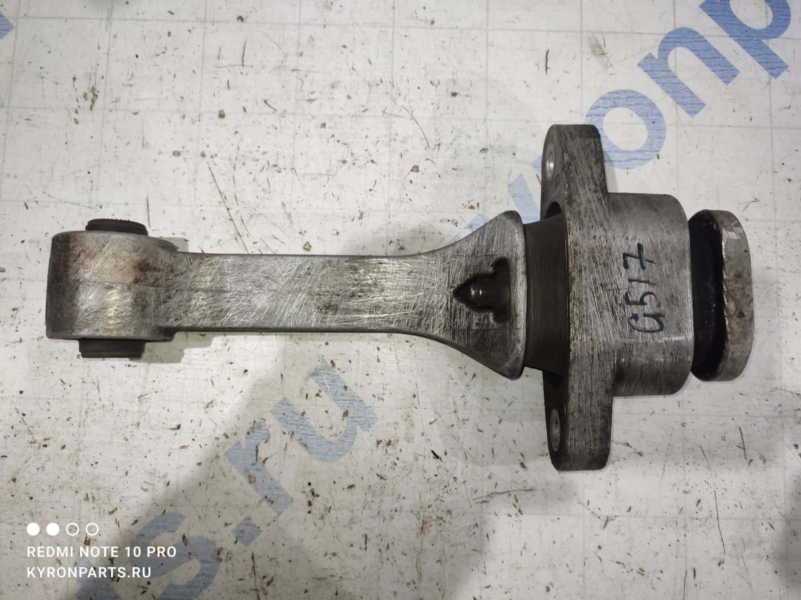 Подушка кпп Hyundai IX35 2011 LM D4HA 219502S000 Б/У