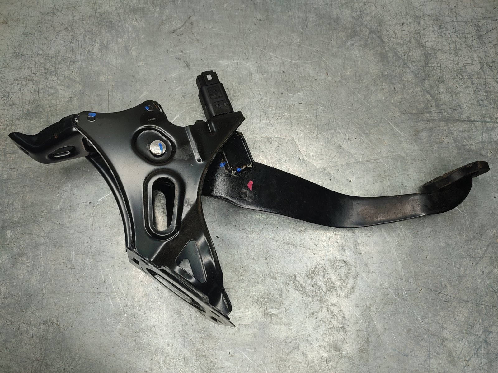 Педаль тормоза Chery Tiggo 7 T15 SQRE4T15