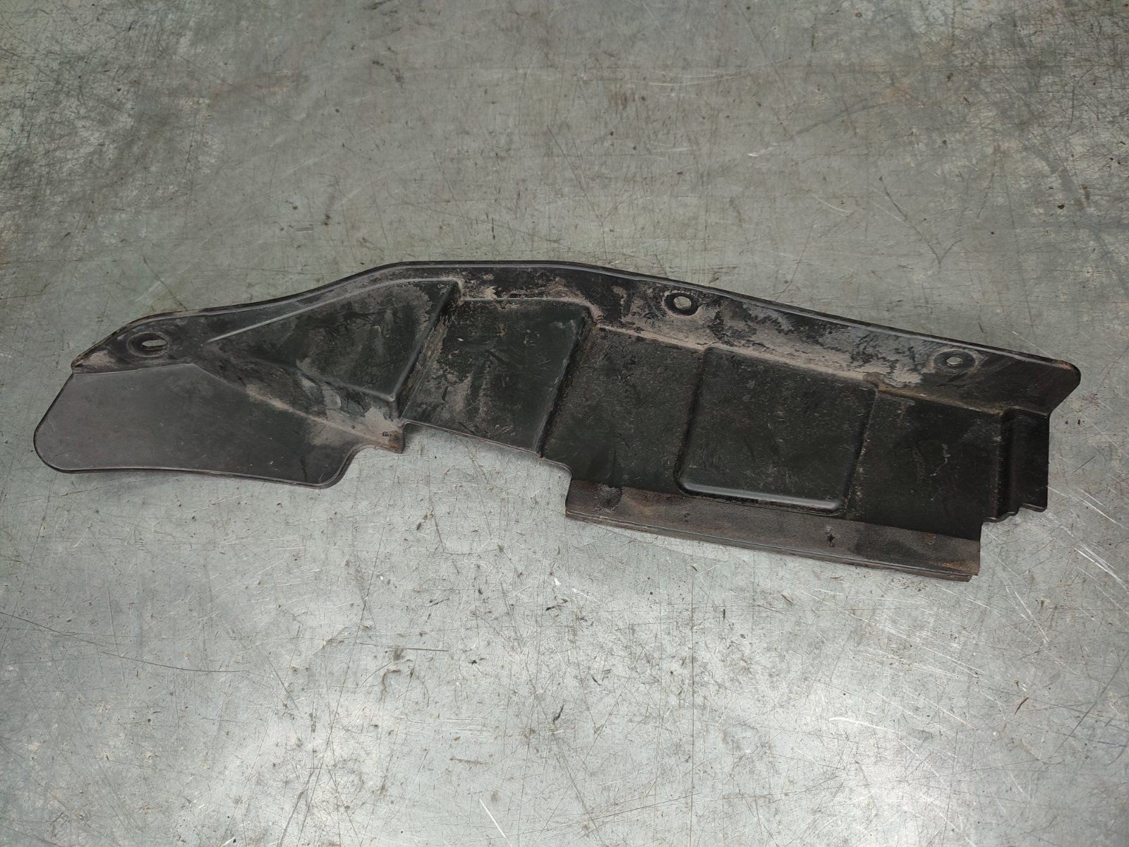 Накладка на крыло передняя правая Chery Tiggo 7 T15 SQRE4T15 Накладка на крыло передняя правая Chery Tiggo 7 T15 SQRE4T15