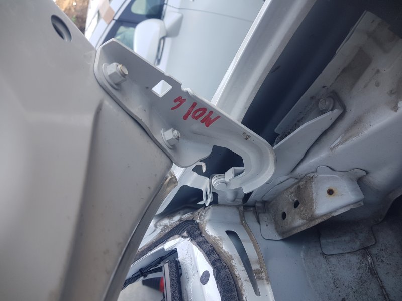 Петля капота передняя левая Mitsubishi Outlander 2015 GF8W GF2W GF3W GF4W GF7W GG2W 4J12 контрактная