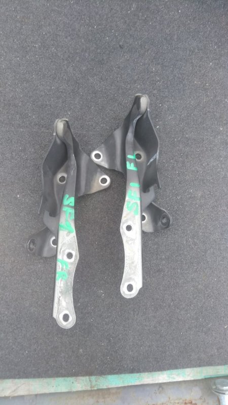 Петля капота передняя subaru forester 2010 SH5 ej205 контрактная