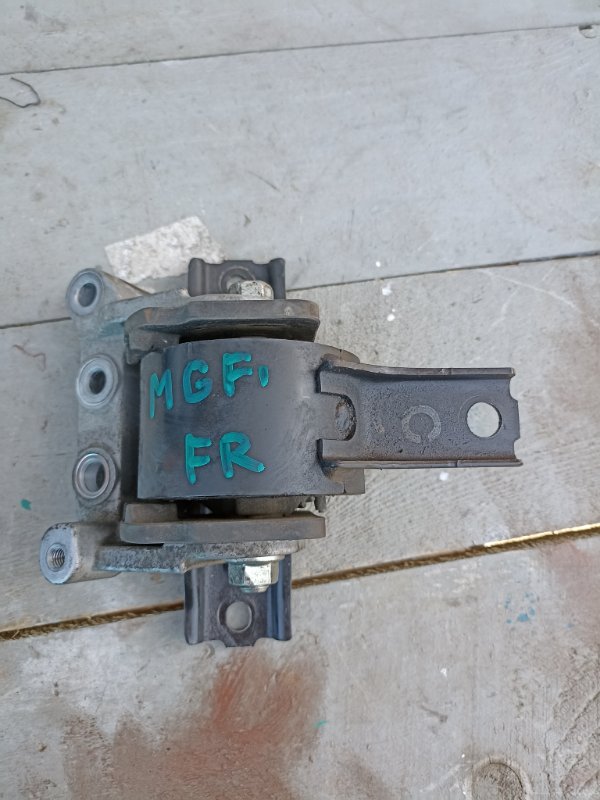 Подушка двигателя передняя правая Mitsubishi GALANT FORTIS 2009 CX3A CX4A CX6A CY3A CY4A CY6A 4b11 MN101441 контрактная