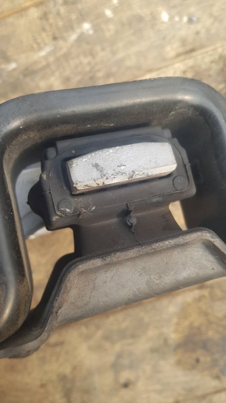 Подушка двигателя передняя левая FIT 2017 GK3 gk4 gp5 gp6 L13B