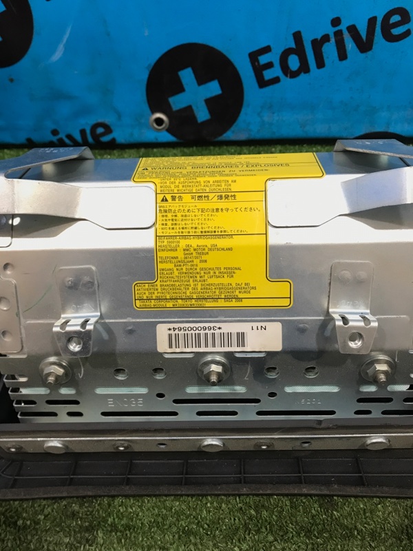 Airbag пассажирский Delica 2005 PB6W 6G72