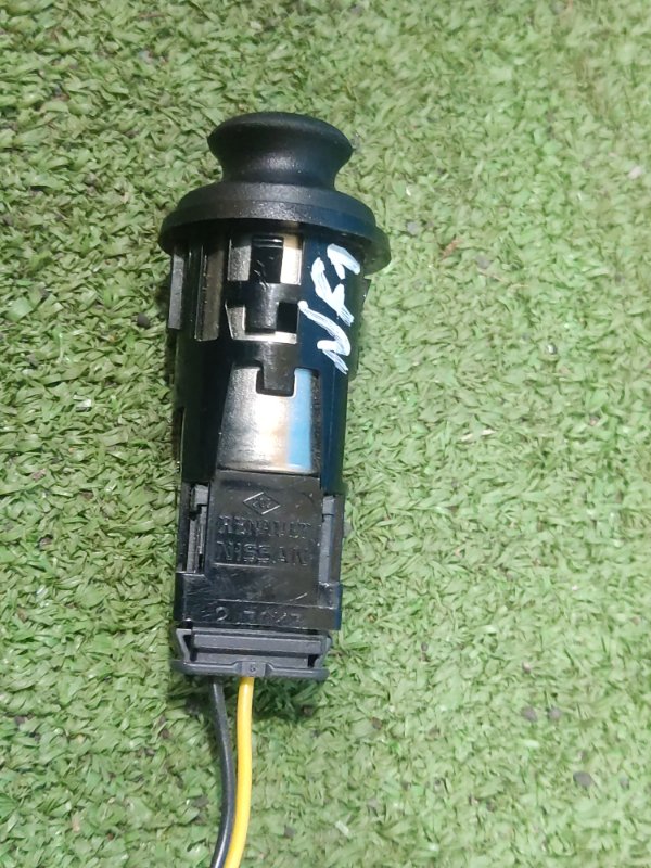 Прикуриватель Nissan Fuga HY51 VQ25