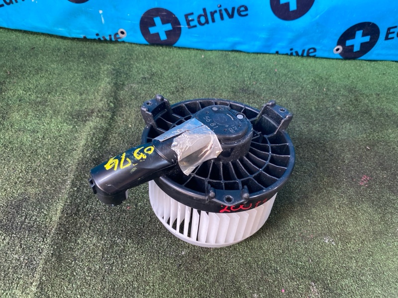 Мотор печки Fuga 2019 HY51 VQ25