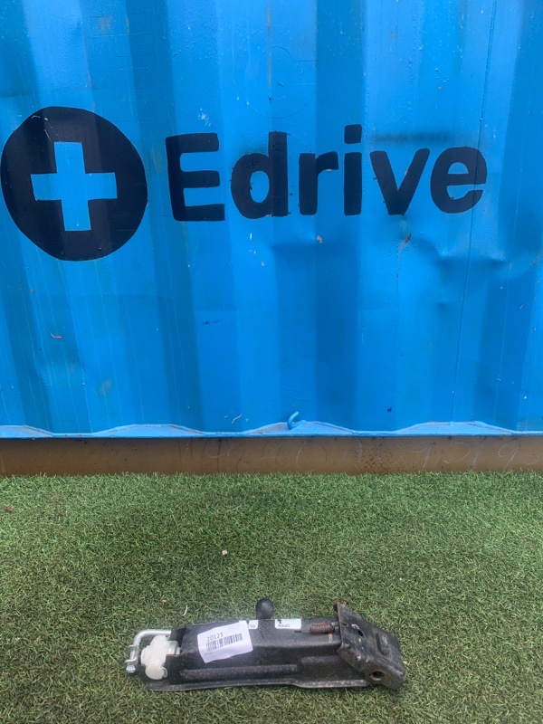 Запчасть домкрат контрактная Домкрат контрактная