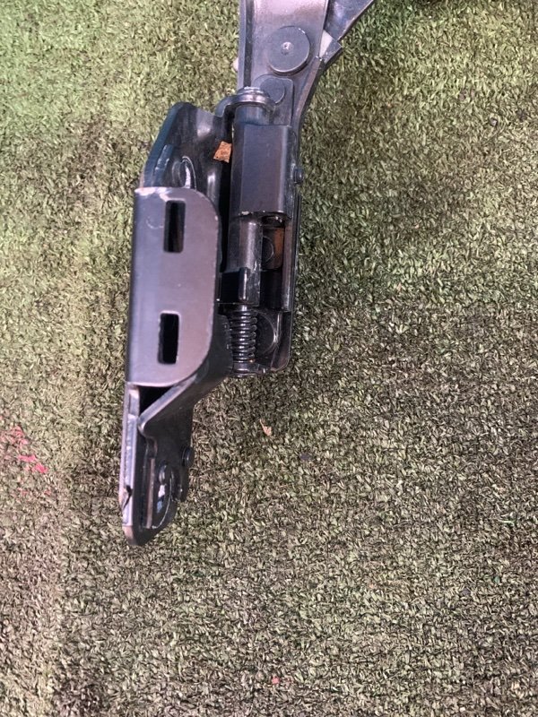 Петля капота Fuga 2019 HY51 VQ25