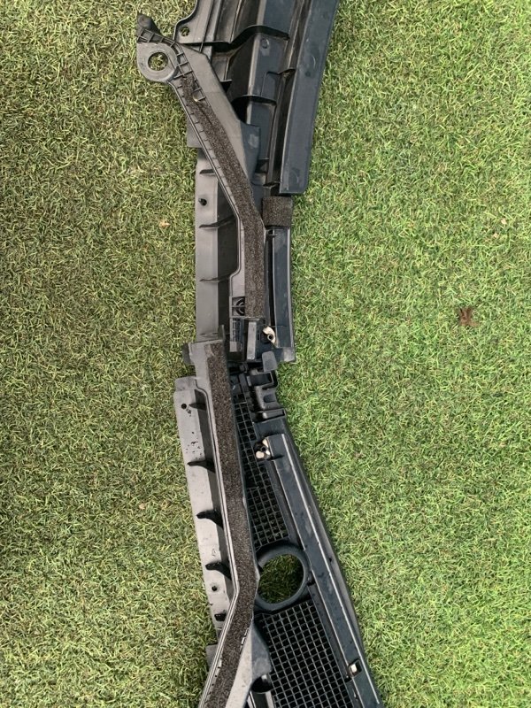 Жабо Fuga 2019 HY51 VQ25