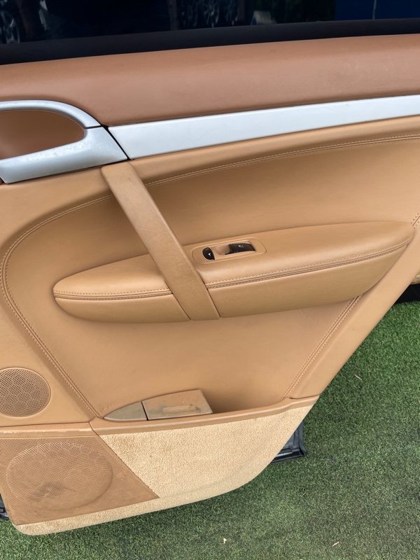 Дверь задняя правая Cayenne 2006 955 M4800